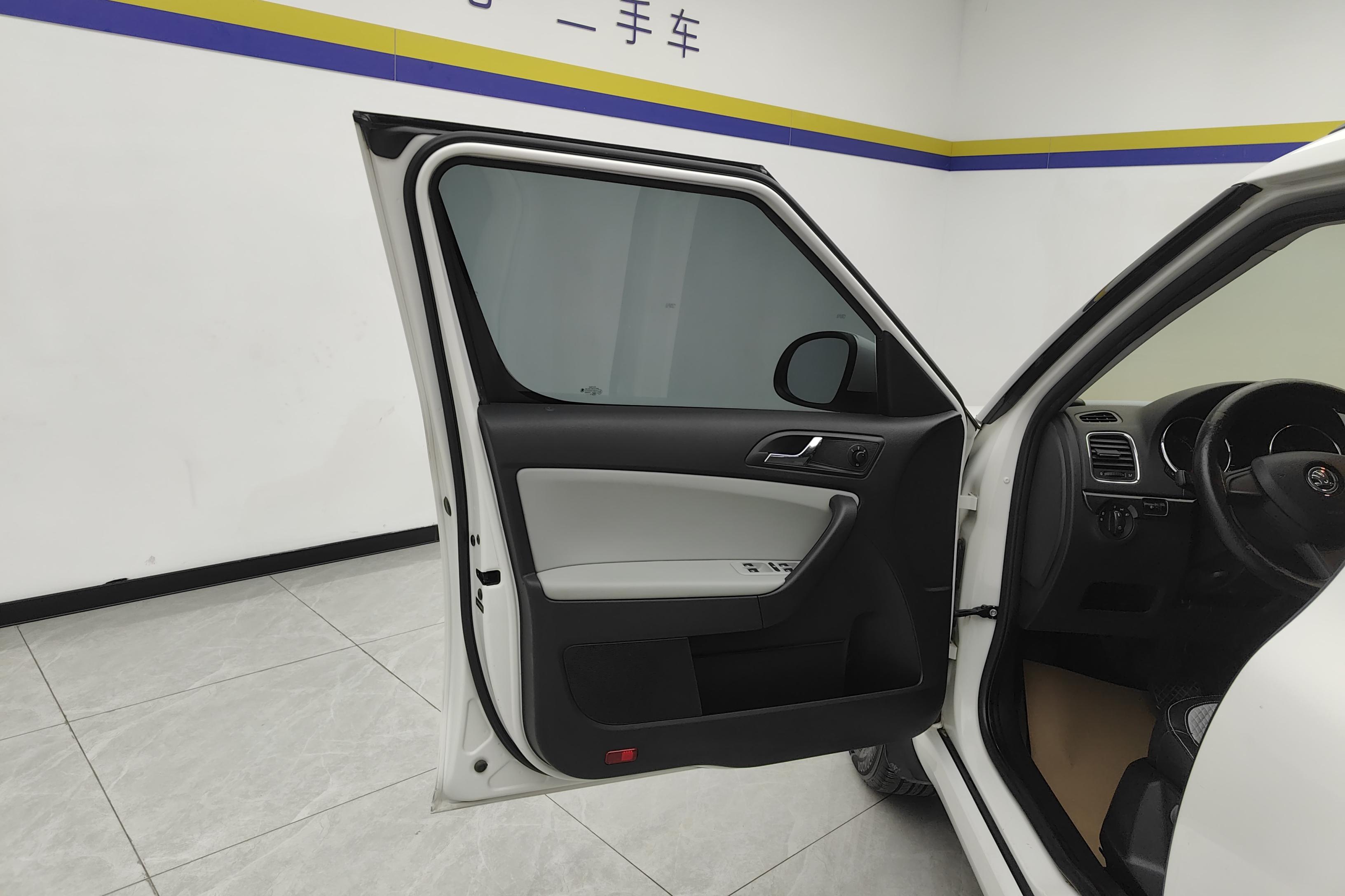 Skoda Yeti 2016 car image #21