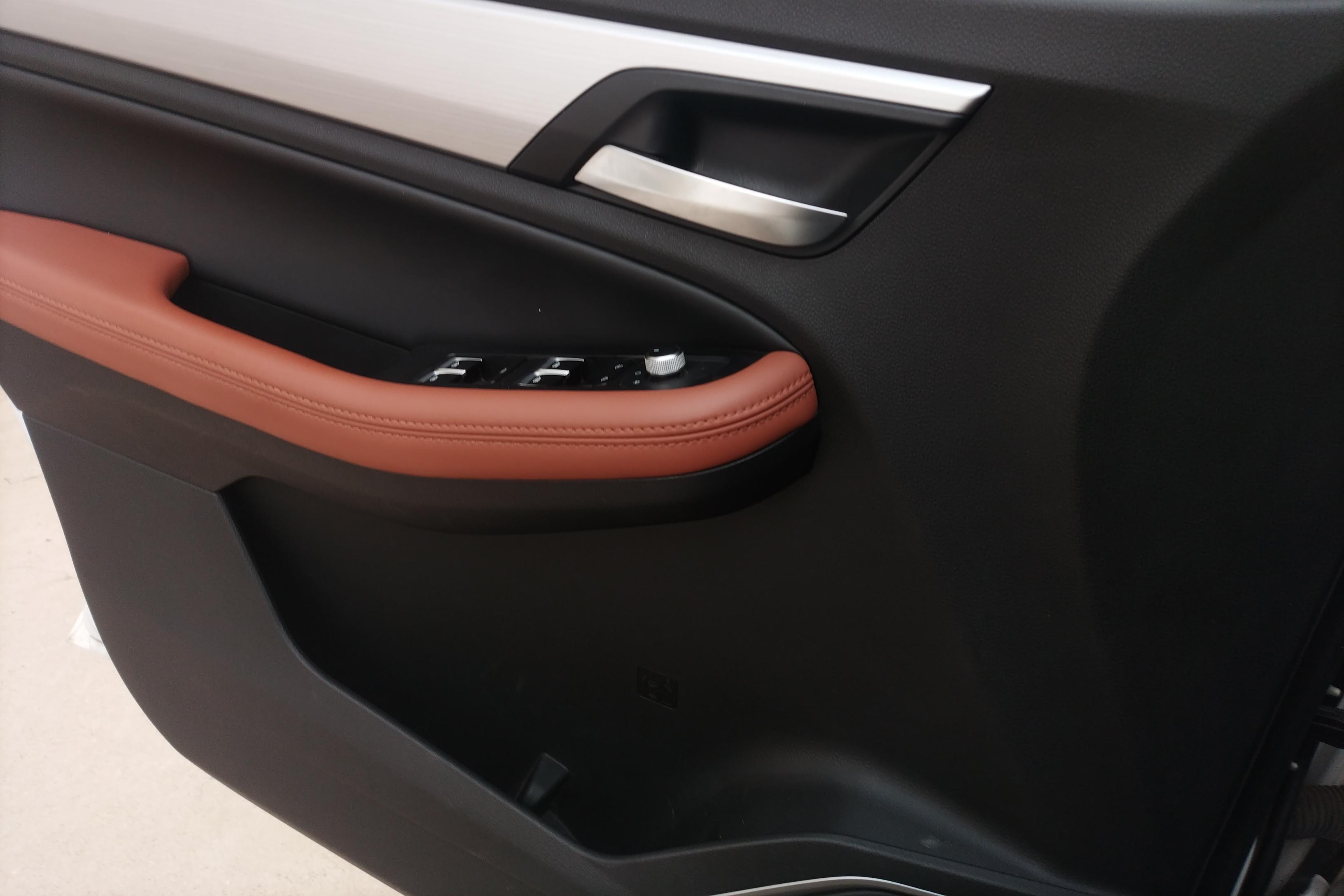 GEELY Vision 2020 car image #21