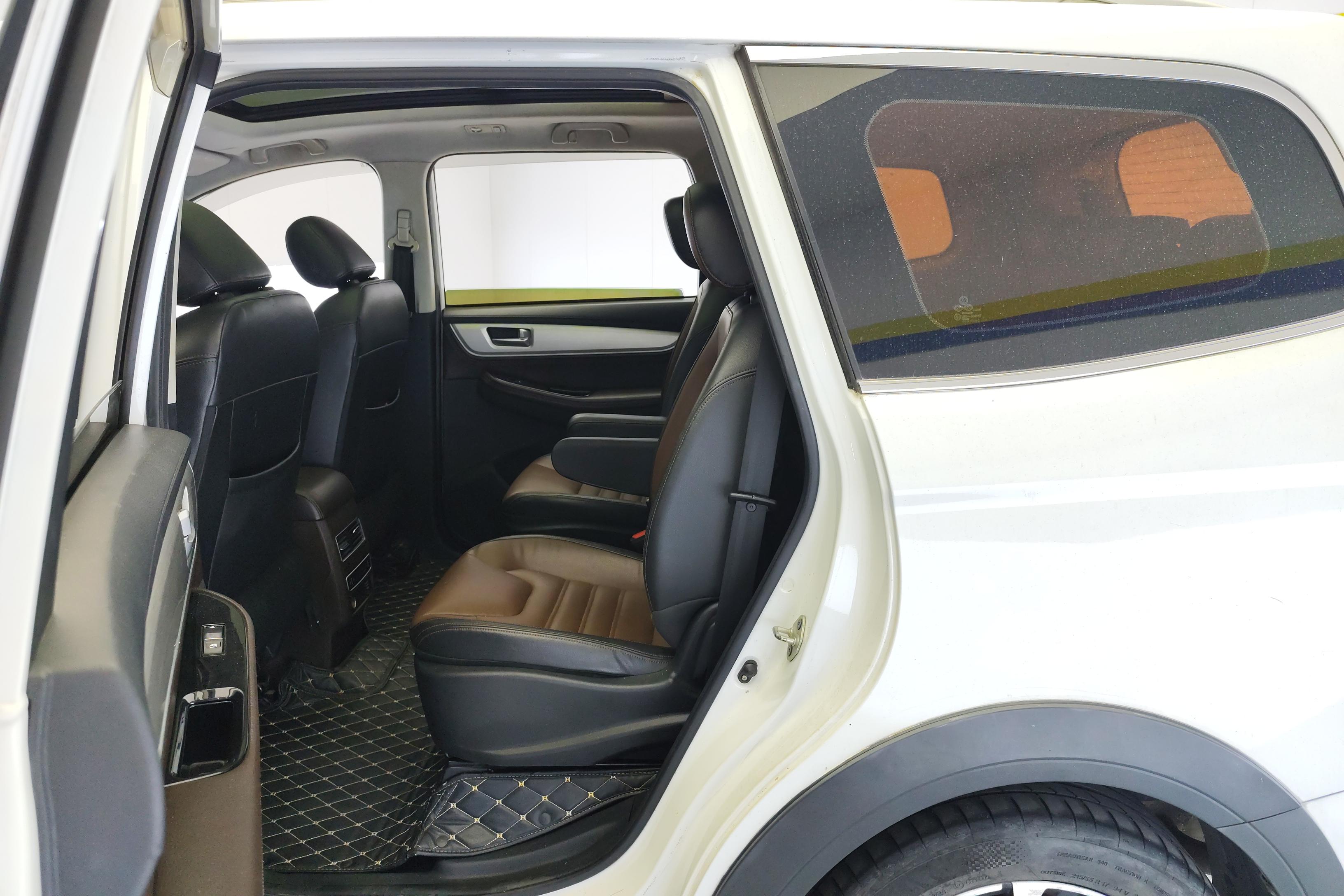 Forthing JOYEAR X6 2018 #21 Forthing JOYEAR X6 2018 car image #21