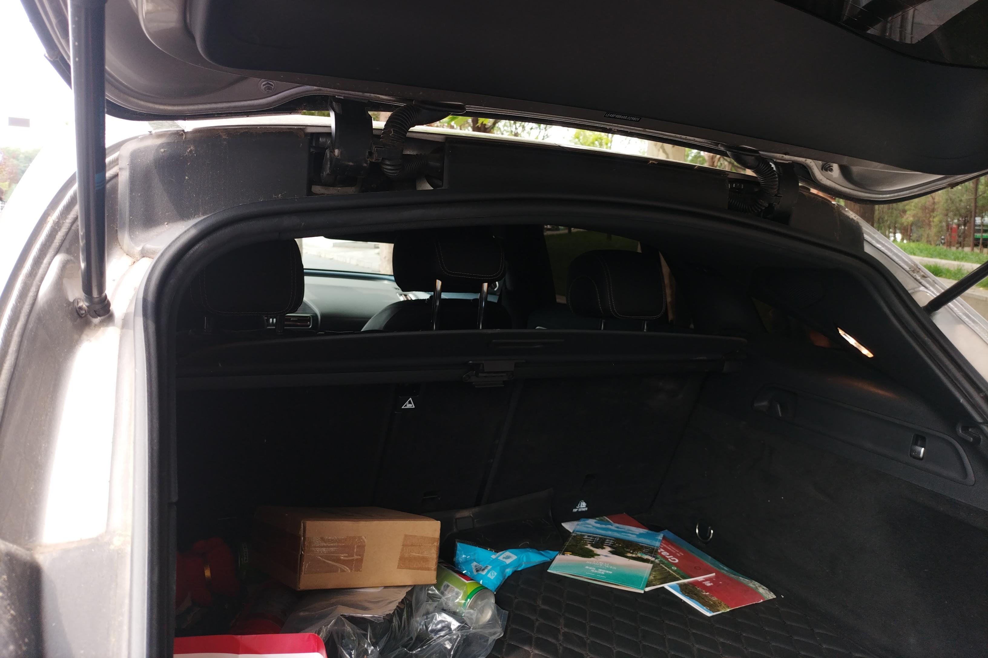 Mercedes-Benz EQC Class 2021 car image #21