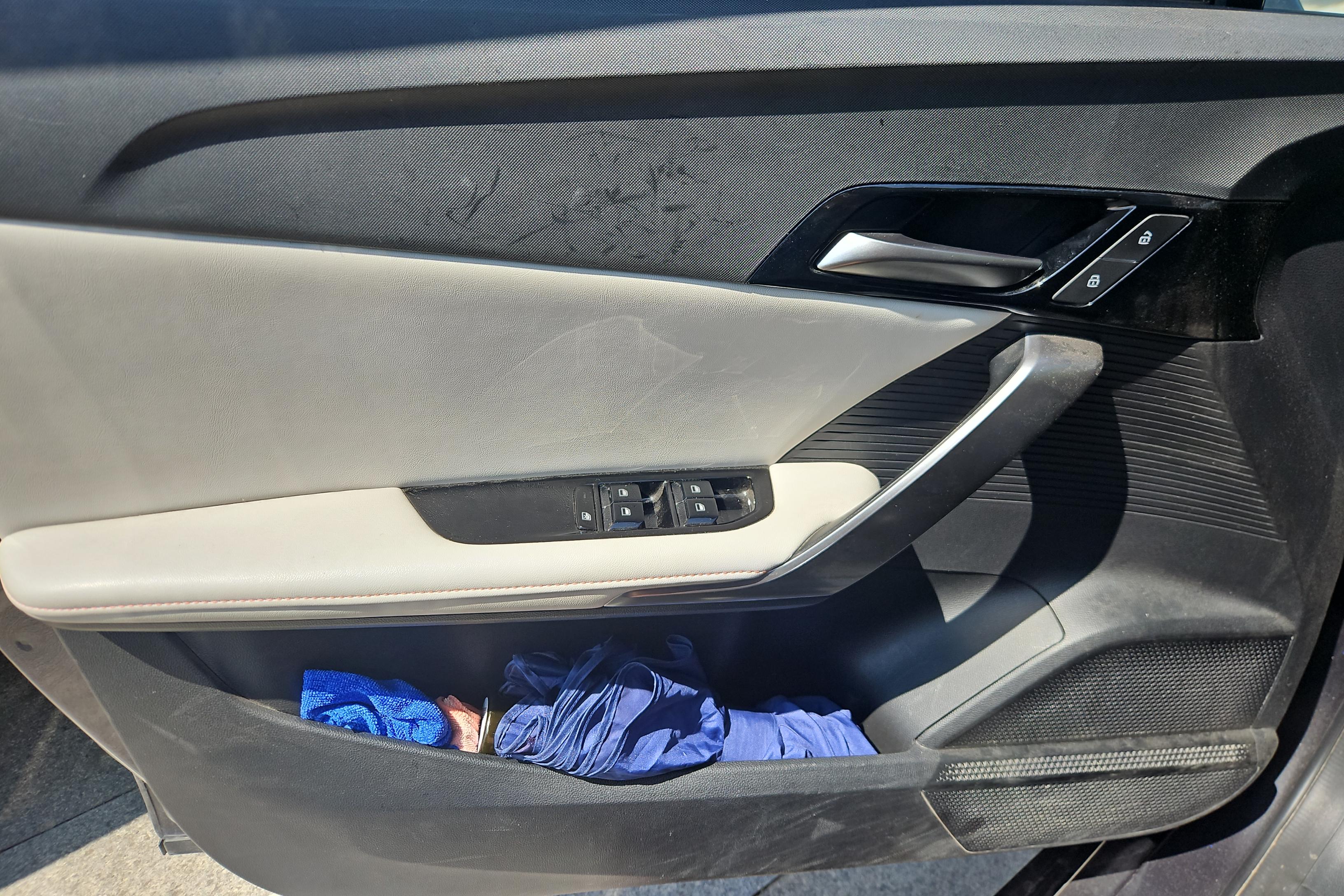 MG 4 EV 2022 #21 MG 4 EV 2022 car image #21