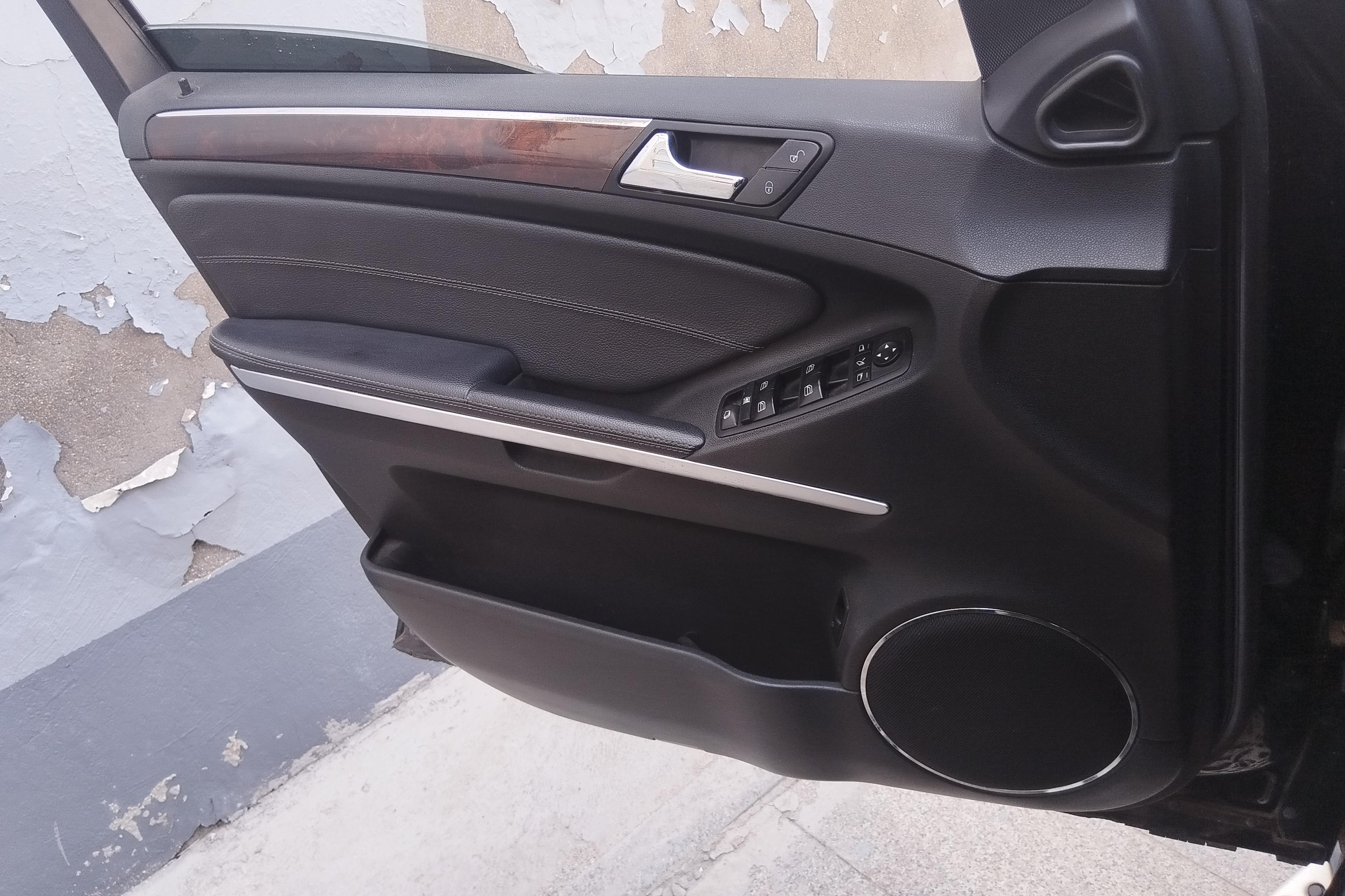 Mercedes-Benz GL Class 2009 #21 Mercedes-Benz GL Class 2009 car image #21