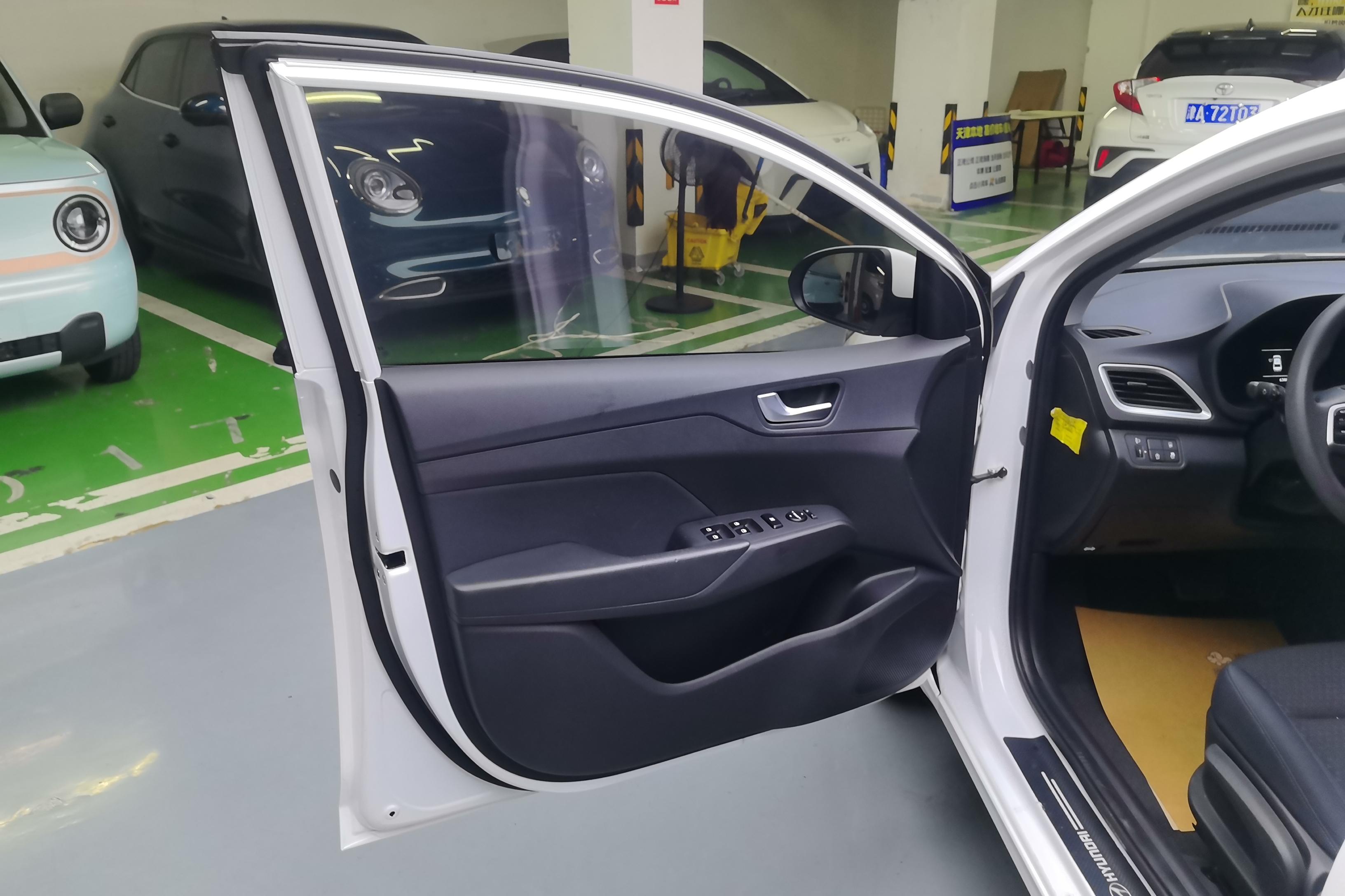 Hyundai Verna 2021 car image #21