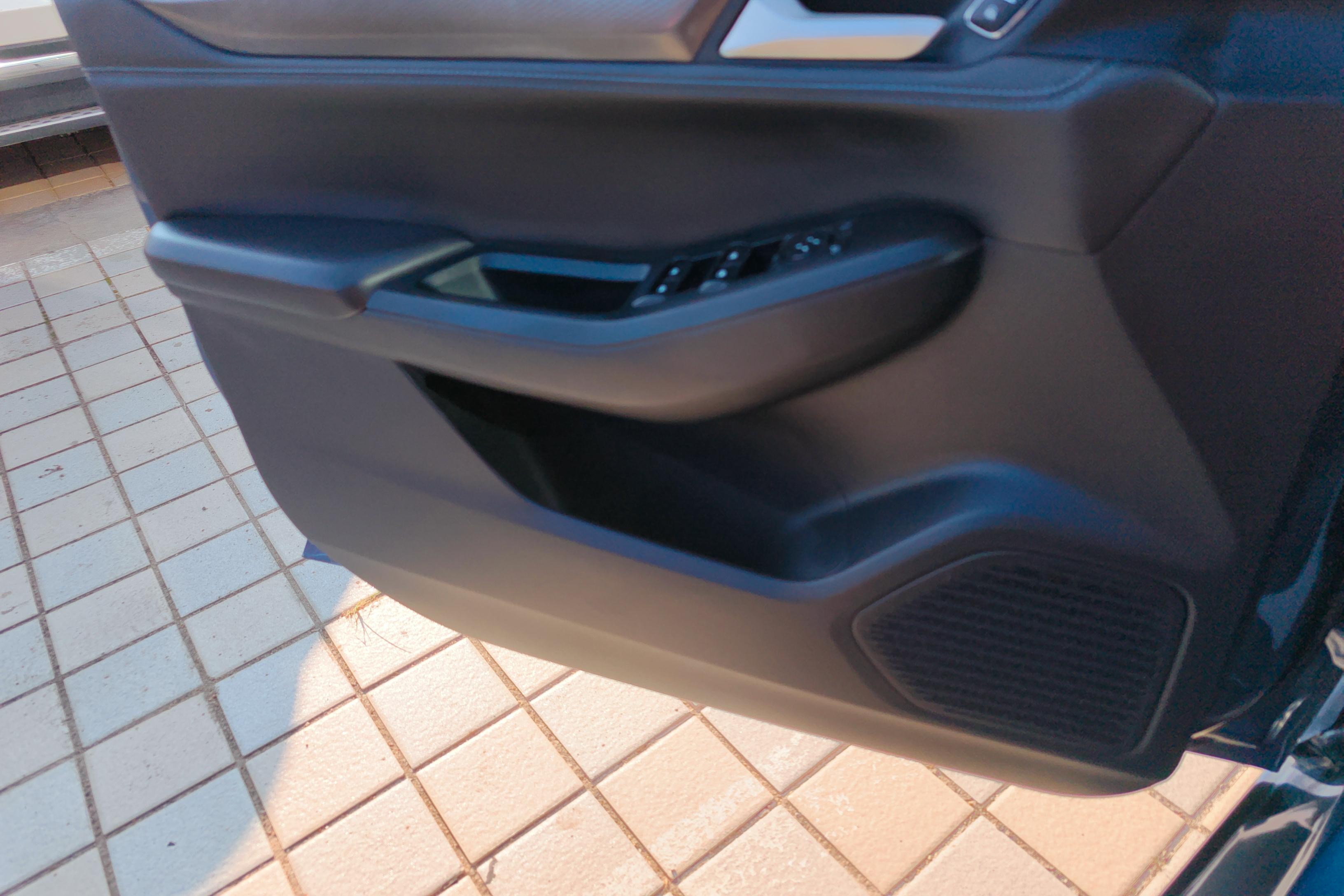 Ford Escort 2021 car image #21