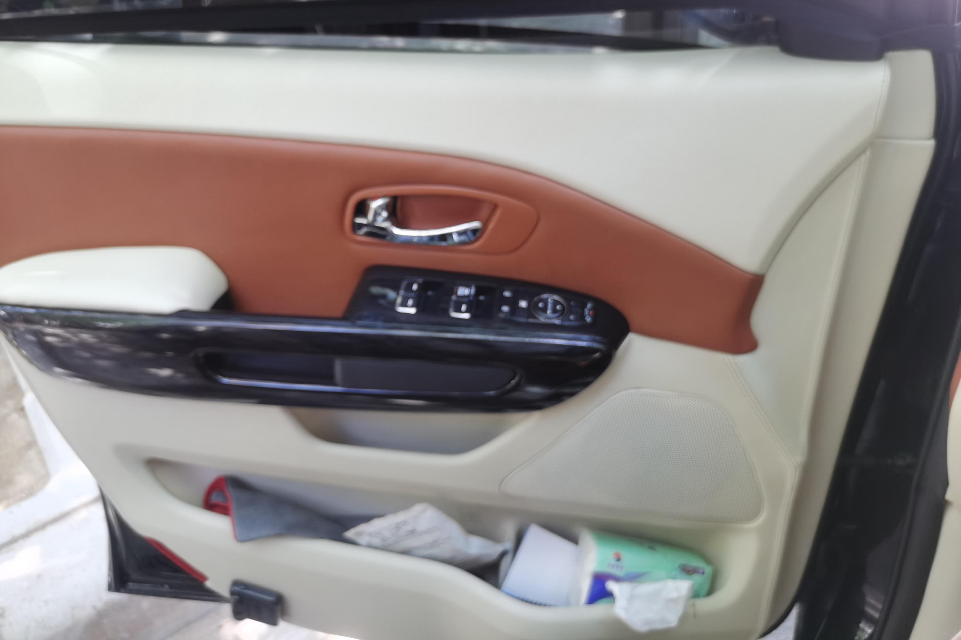 Kia Carnival 2016 изображение автомобиля #21