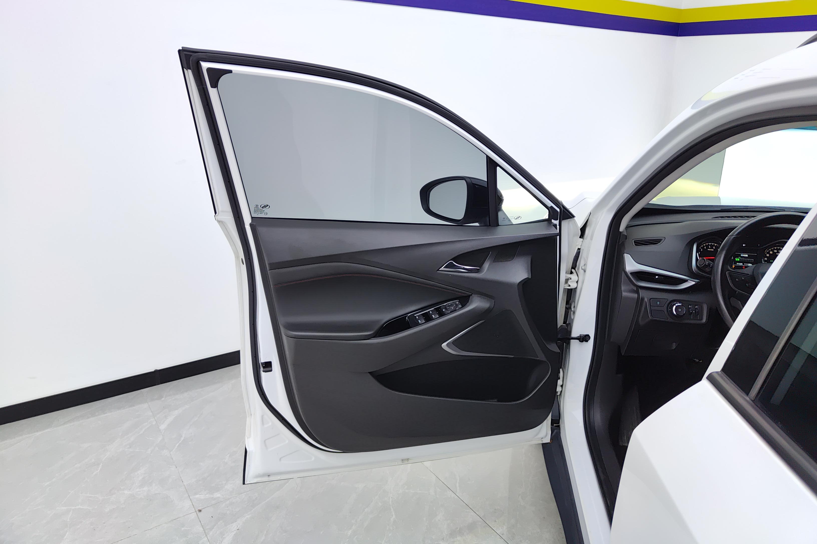 Chevrolet Orlando 2021 car image #21