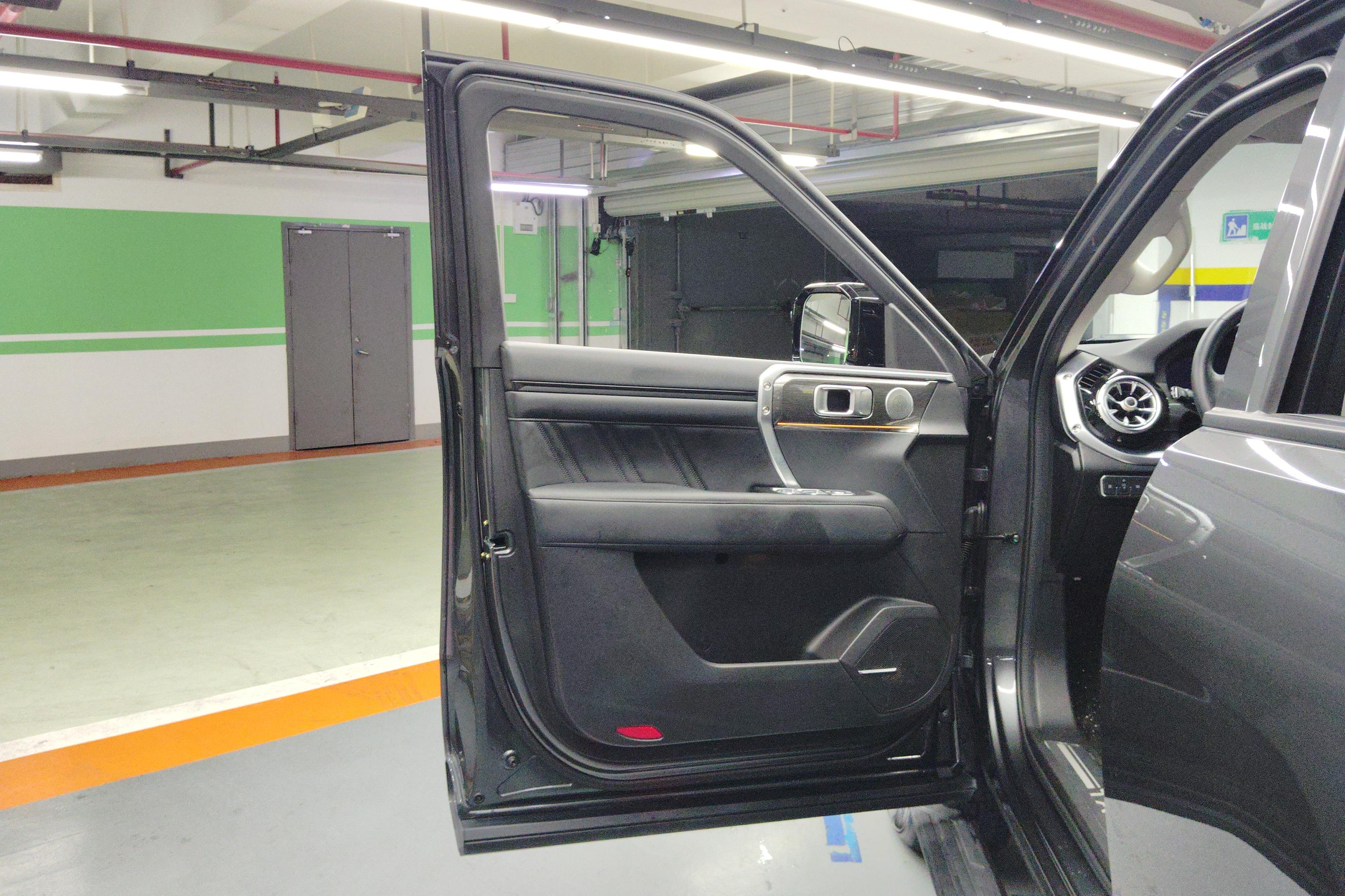 Tank 400 2023 car image #21