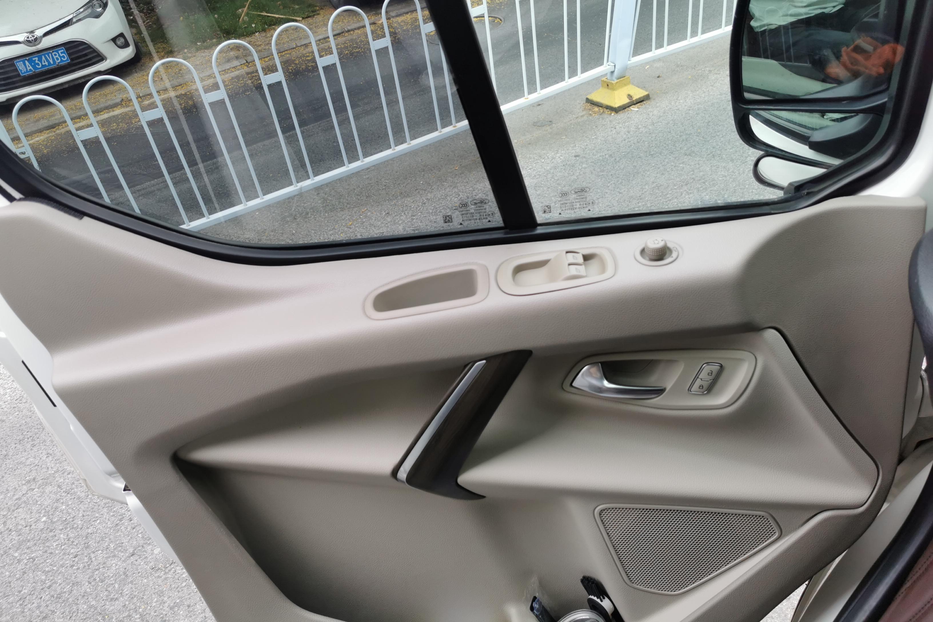 Ford Tourneo 2016 #21 Ford Tourneo 2016 immagine di auto #21