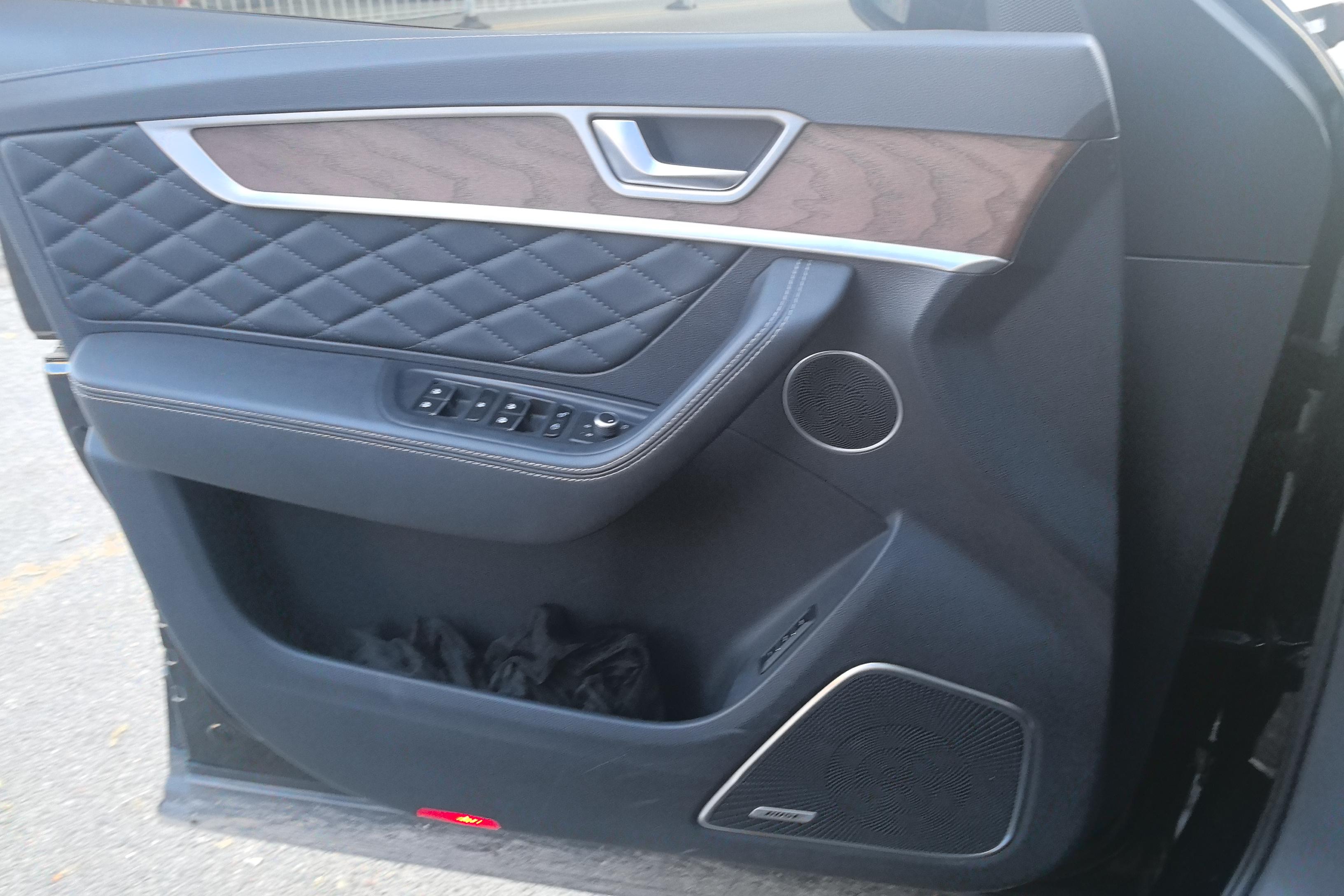 HongQi HS7 2021 car image #21