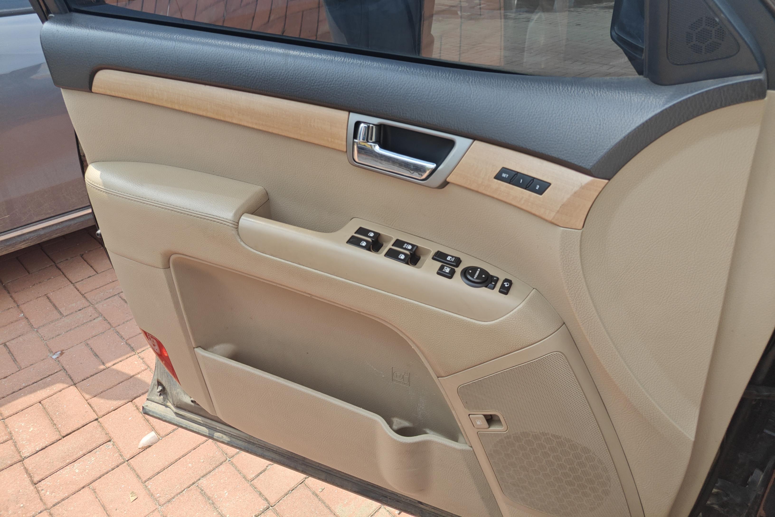 起亚 霸锐 2011 汽车图片 #21