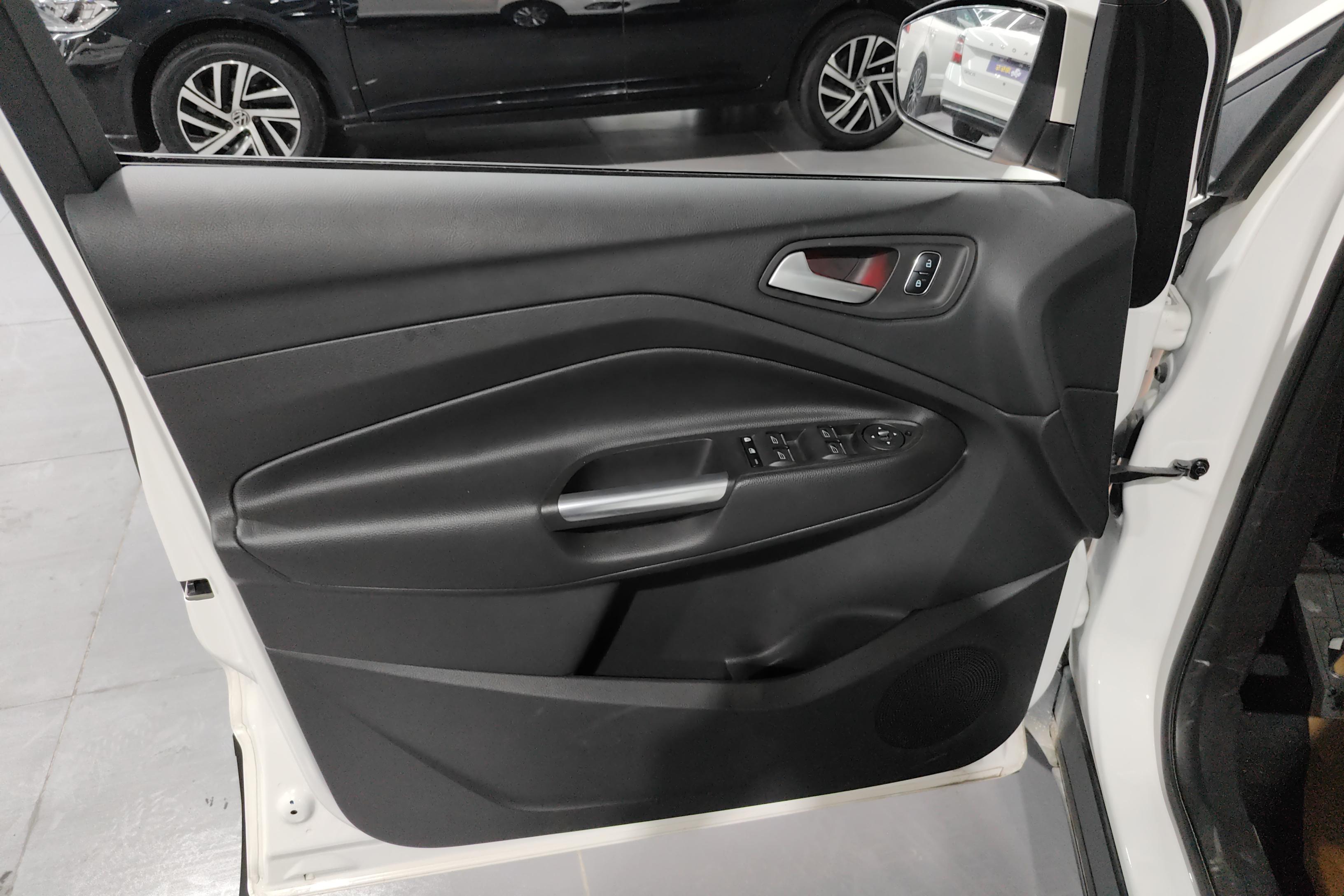 Ford Kuga 2017 #21 Ford Kuga 2017 изображение автомобиля #21