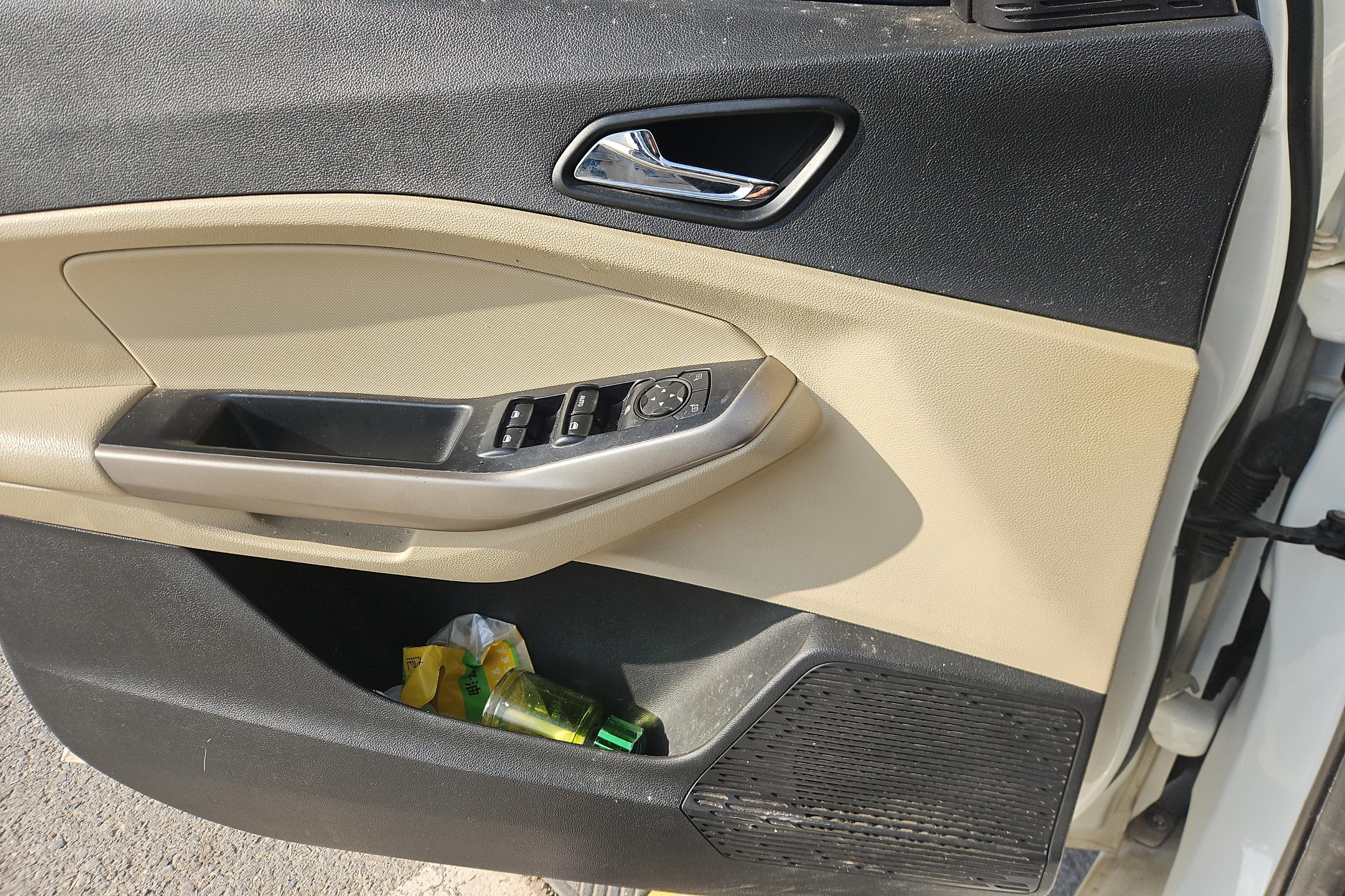 Ford Escort 2018 car image #21