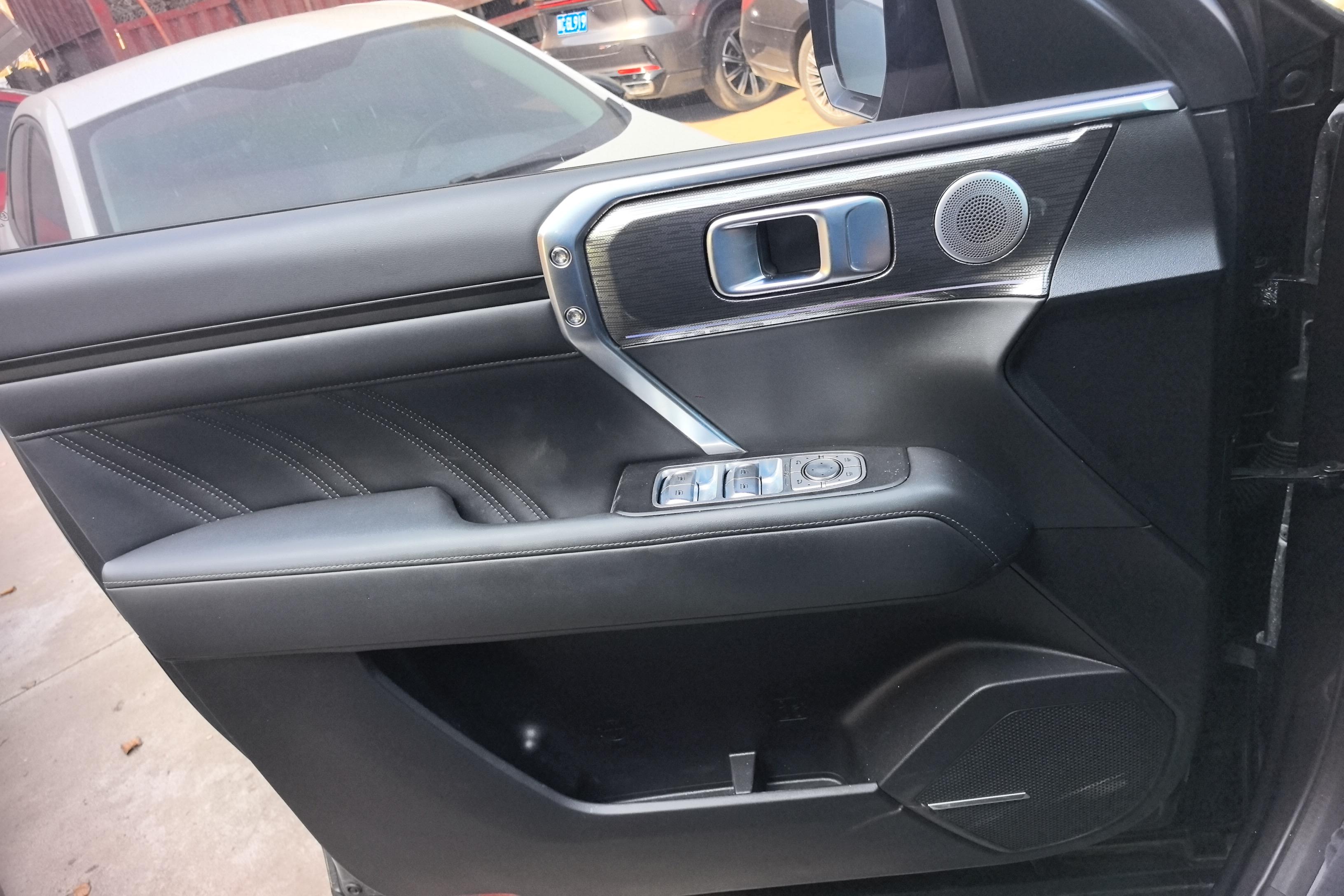 Tank 400 2024 car image #21