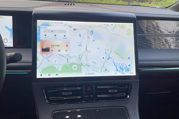 GAC Trumpchi E9 2024 #21 GAC Trumpchi E9 2024 car image #21