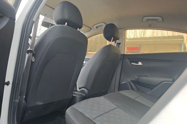 起亚 起亚K2 2017 汽车图片 #21