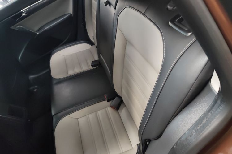 Volkswagen Cross Lavida 2017 صورة سيارة #21