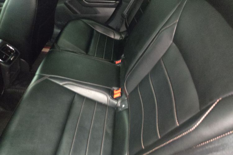 Volkswagen Lamando 2018 immagine di auto #21