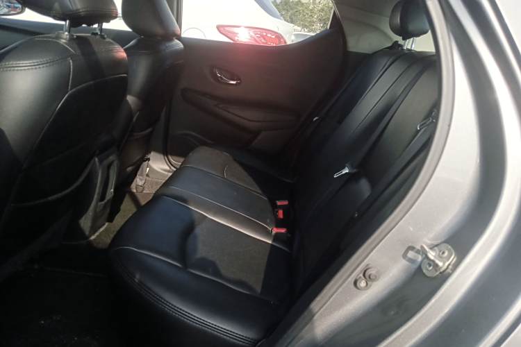 日产 蓝鸟经典 2016 汽车图片 #21