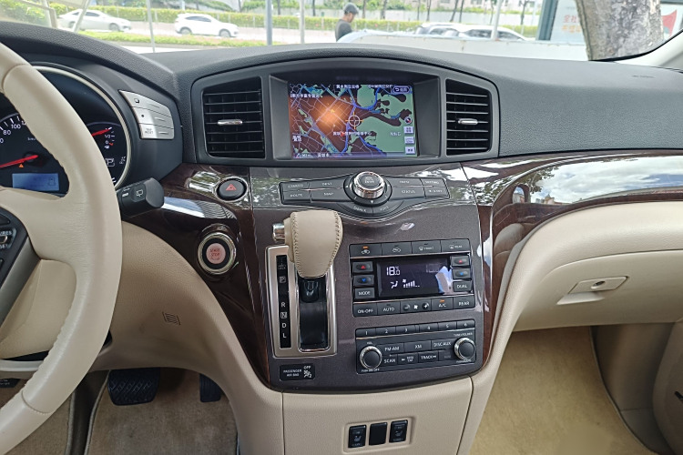 日产 贵士 2016 汽车图片 #21