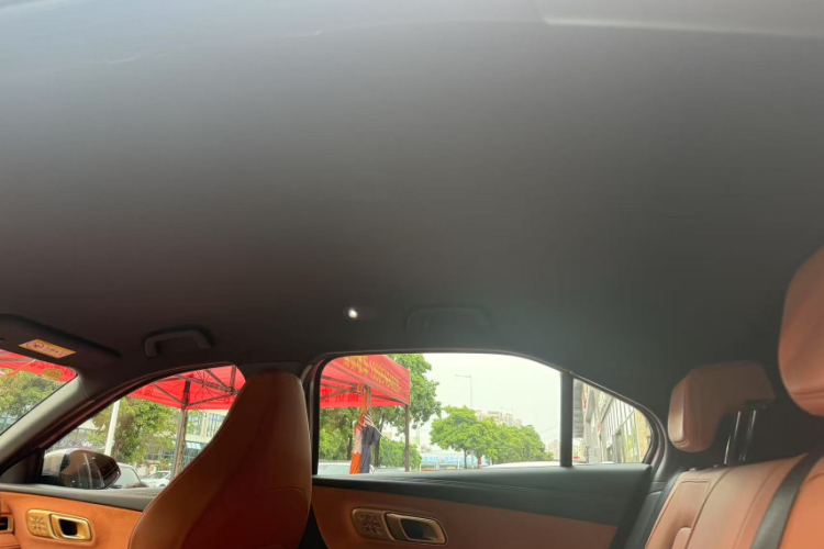 哪吒汽车 哪吒X 2024 #21 哪吒汽车 哪吒X 2024 汽车图片 #21