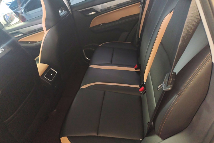 GEELY OkavangoPRO 2024 car image #21