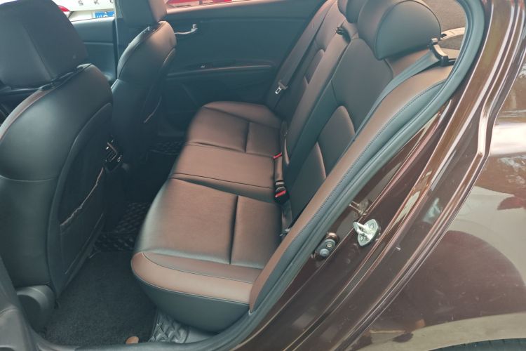 Kia K5 2017 изображение автомобиля #21