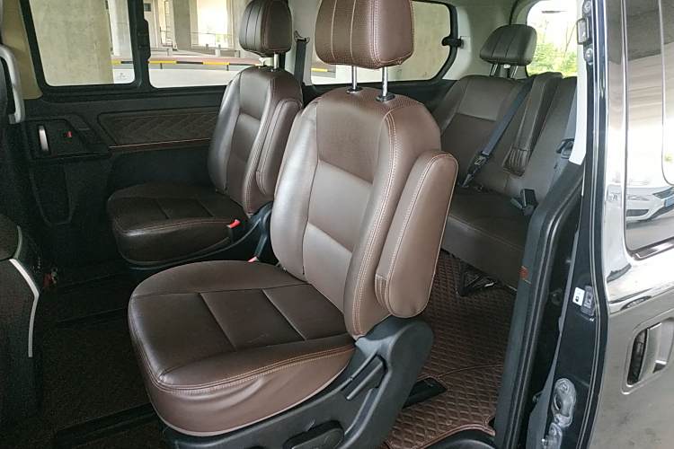 Forthing M7 2020 imagem de carro #21