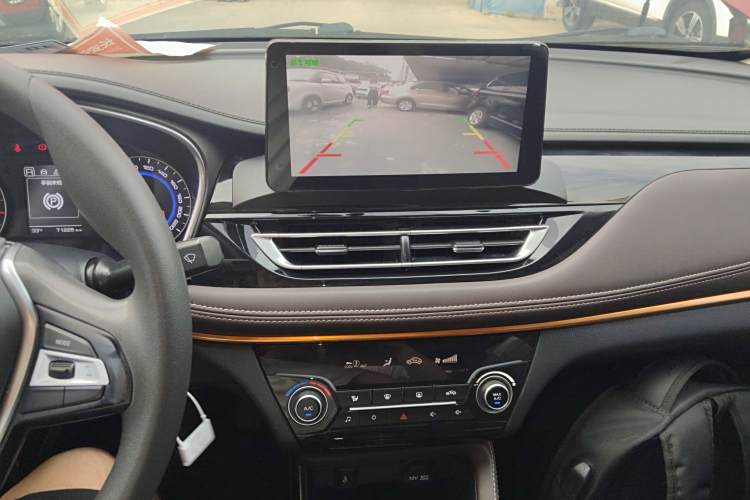 Changan Eado DT 2018 car image #21