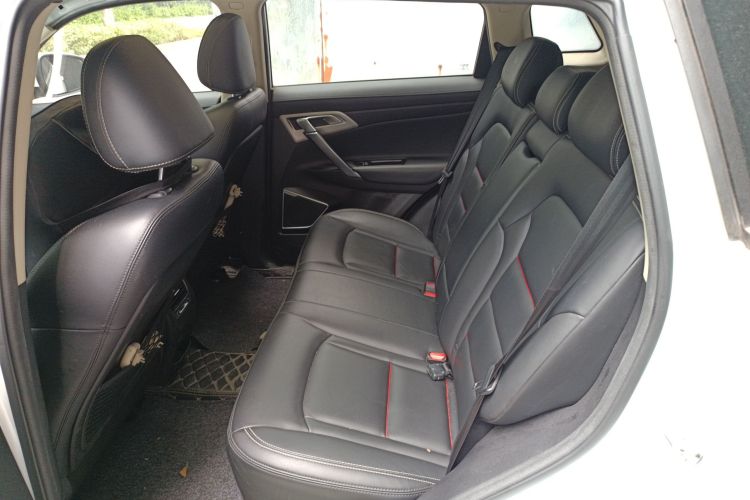 GEELY Boyue 2018 #21 GEELY Boyue 2018 immagine di auto #21