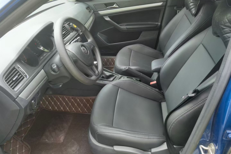 Volkswagen Gran Lavida 2017 immagine di auto #21