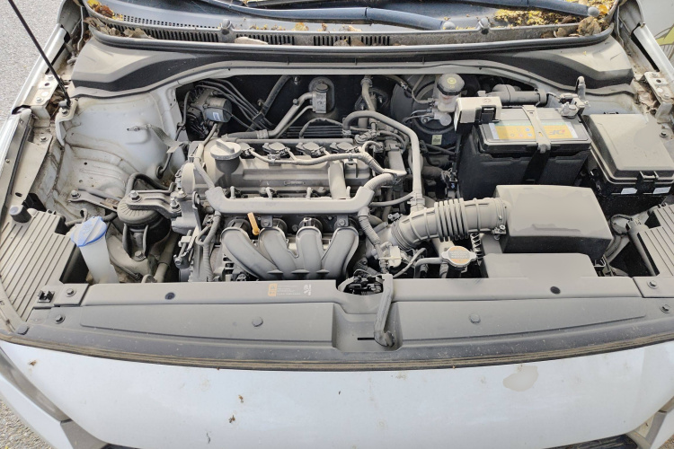 Hyundai Verna RV 2017 car image #21