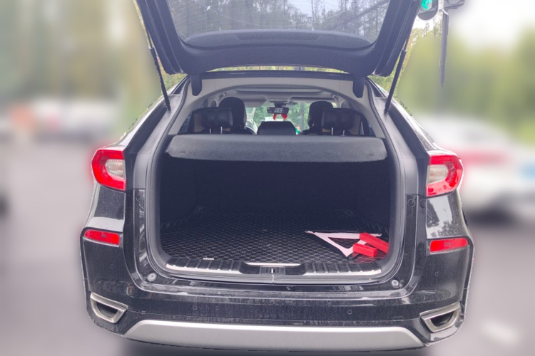 Honda Avancier 2018 صورة سيارة #21