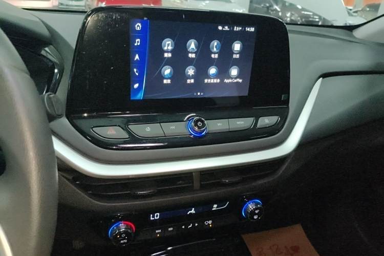 Chevrolet Charm 2023 car image #21