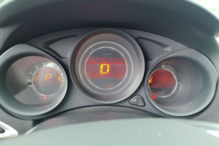 Citroen C4L 2015 car image #21