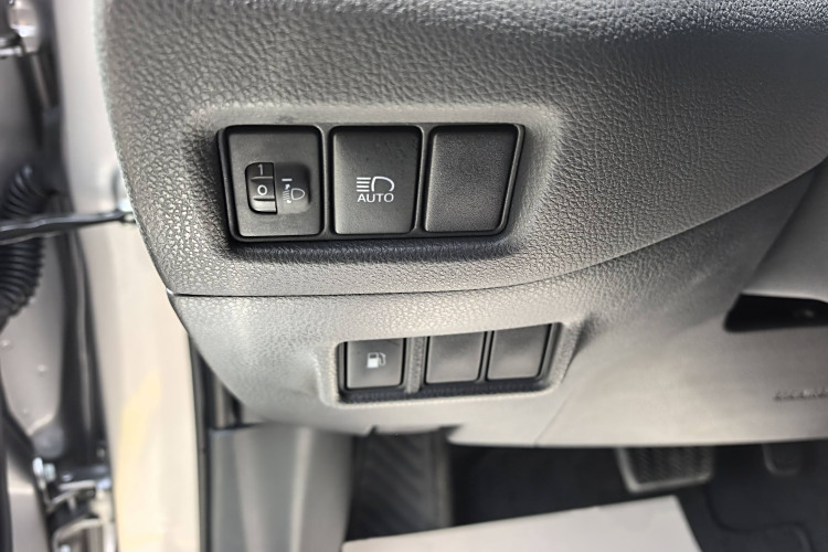 Toyota Izoa 2023 immagine di auto #21