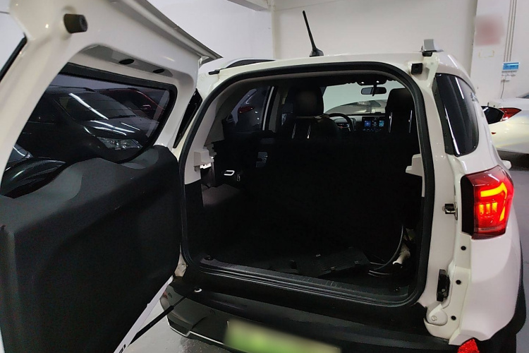 BYD Yuan New Energy 2020 #21 BYD Yuan New Energy 2020 صورة سيارة #21