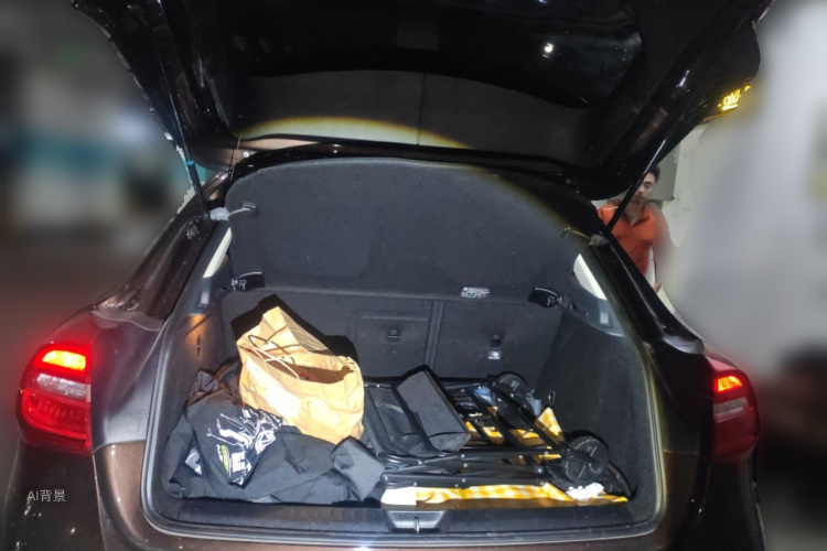 Mercedes-Benz GLA Class 2016 car image #21