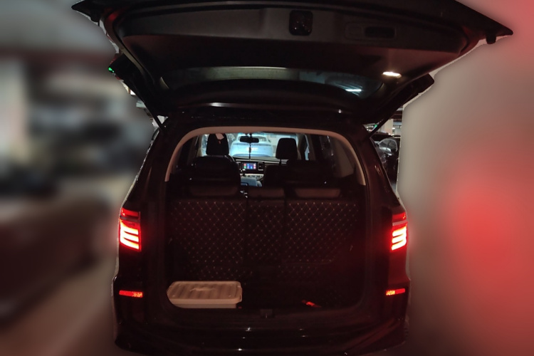 Honda Elysion 2016 imagen de coche #21