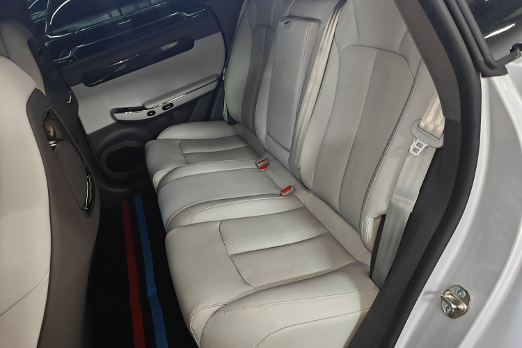 零跑汽车 零跑C01 2023 汽车图片 #21