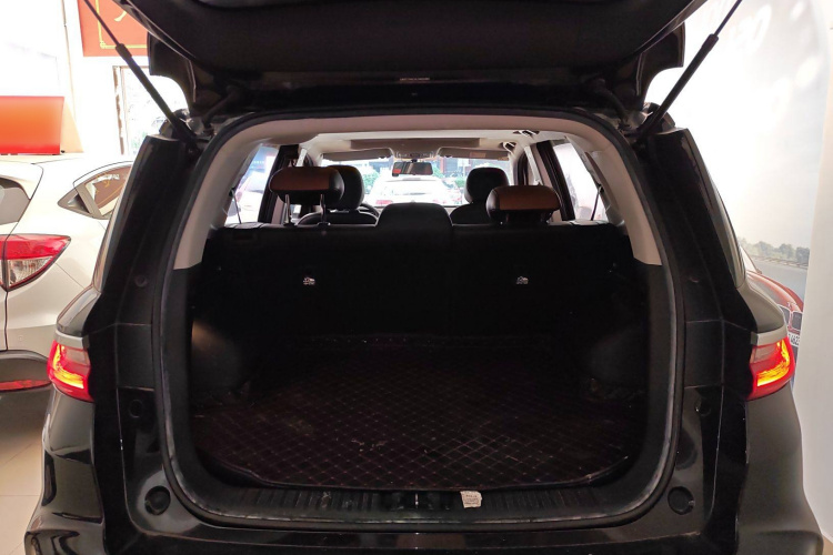 GEELY Vision X6 2020 car image #21