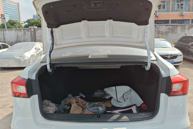 Roewe 360 2016 изображение автомобиля #21