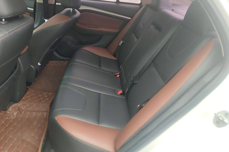 BYD G5 2017 #21 BYD G5 2017 car image #21