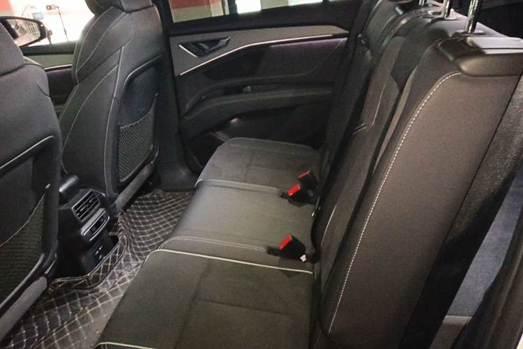 Audi Q5 e-tron 2023 #21 Audi Q5 e-tron 2023 immagine di auto #21