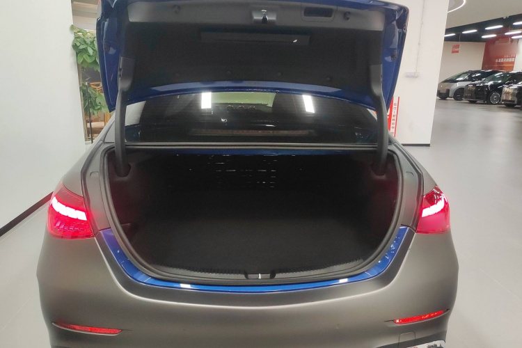 Mercedes-Benz C Class New Energy 2022 car image #21