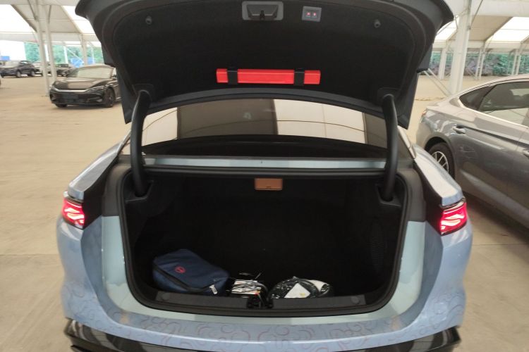 BYD HanL 2025 car image #21