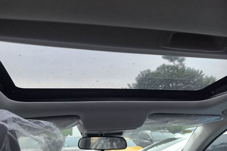 Honda e:NP2 2025 car image #21