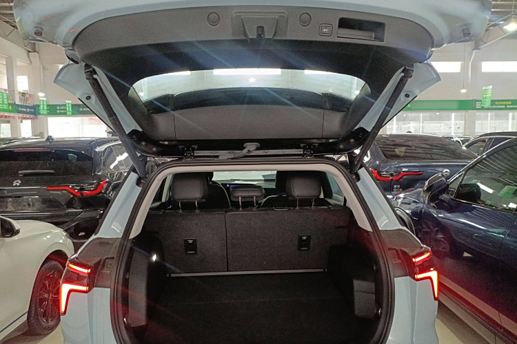 Chevrolet Equinox Plus 2024 car image #21