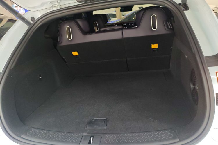 Avatr 07 2025 car image #21