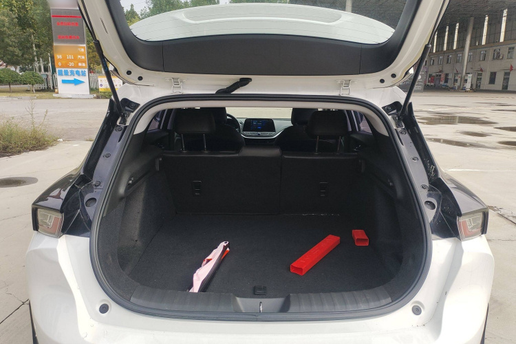 Chevrolet Charm 2024 car image #21