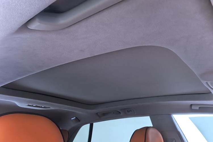 Audi Q8 2021 car image #21